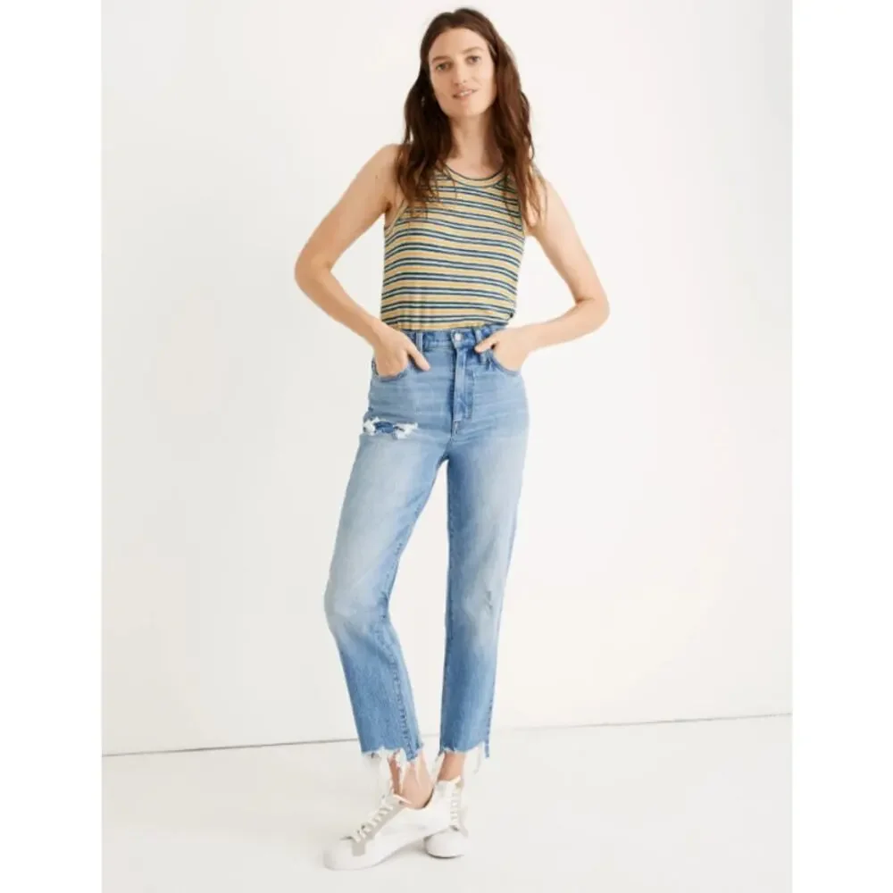 Madewell Classic Straight Jeans in Corrie Wash: Step-Hem Edition Size 26